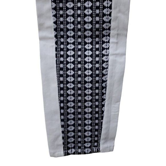 NWT 7 For All Mankind Pieced Jacquard Skinny Jeans White Stripe Geo Size 25 - Picture 5 of 10